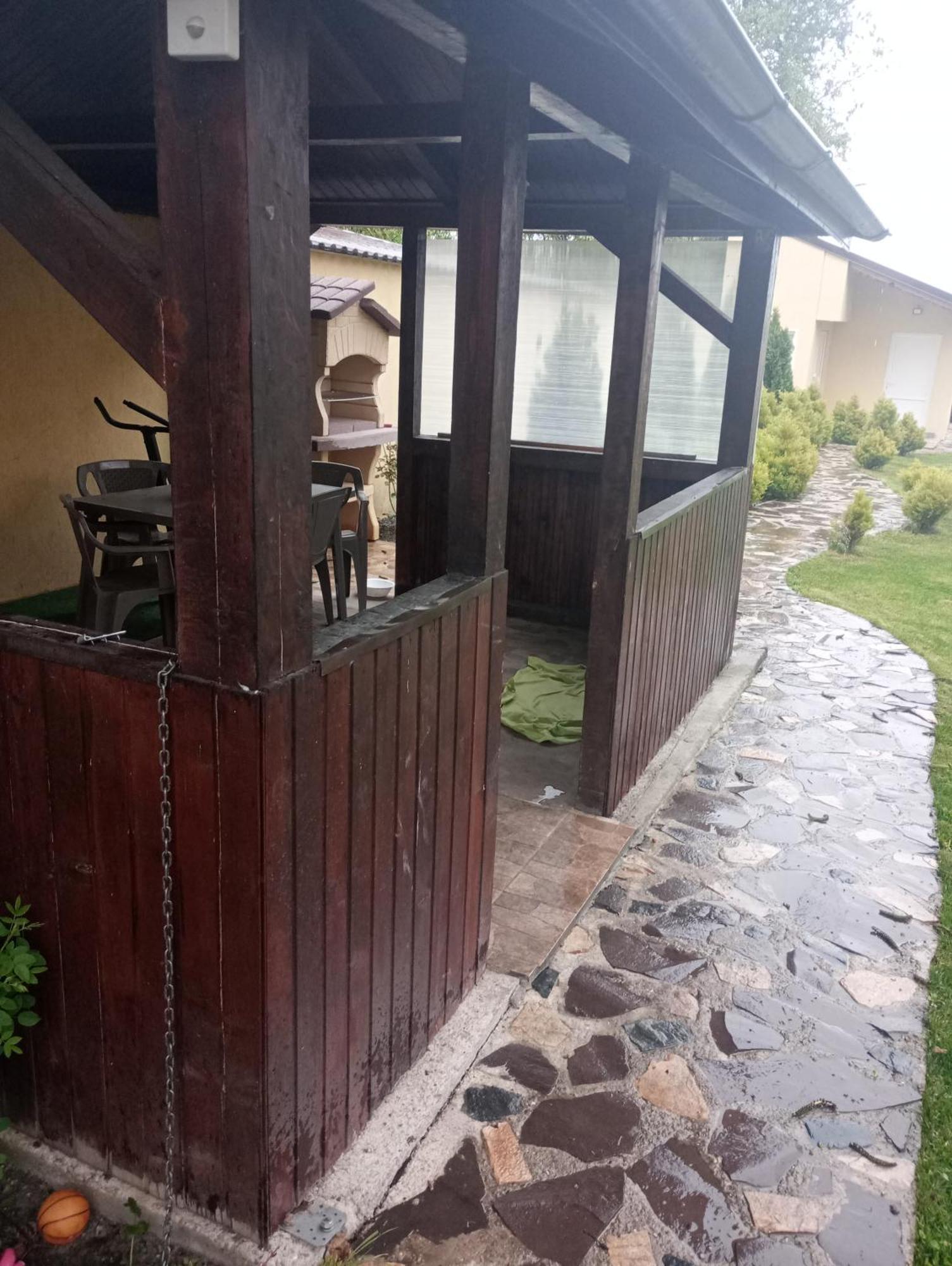 Izabella Guest House Săcele Exterior foto